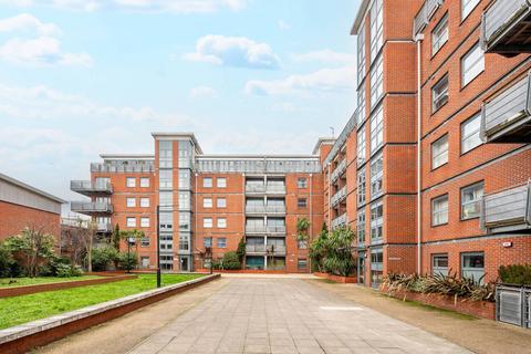 1 bedroom flat for sale, Bush House, Shooters Hill, London, SE18