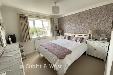 3 bedroom end of terrace house for sale, Sea Road, East Preston, West Sussex