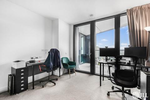2 bedroom apartment to rent, Amory Tower, Marsh Wall E14