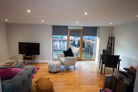 undefined, Woodbottom, Mirfield, WF14 8HF