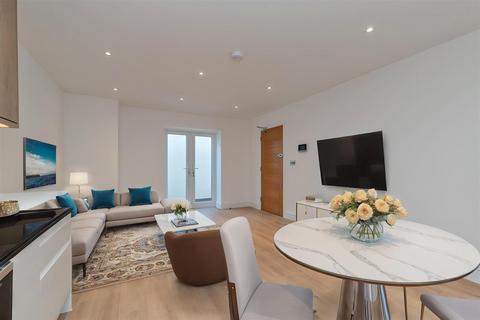 2 bedroom apartment to rent, Hatfield Road, St. Albans