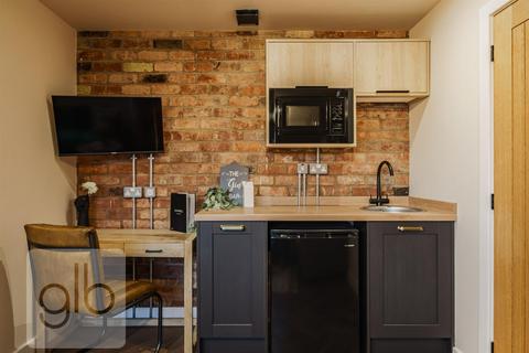 1 bedroom in a house share to rent, Gulson Road, Coventry