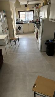 1 bedroom in a house share to rent, Cranmer Road, London