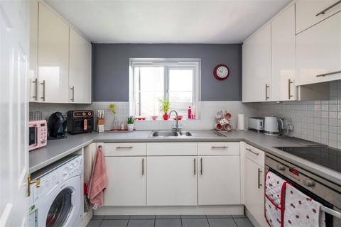 undefined, Staffords Place, Horley