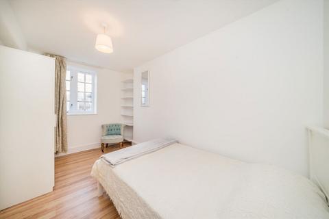 2 bedroom flat for sale, Frogmore, London SW18