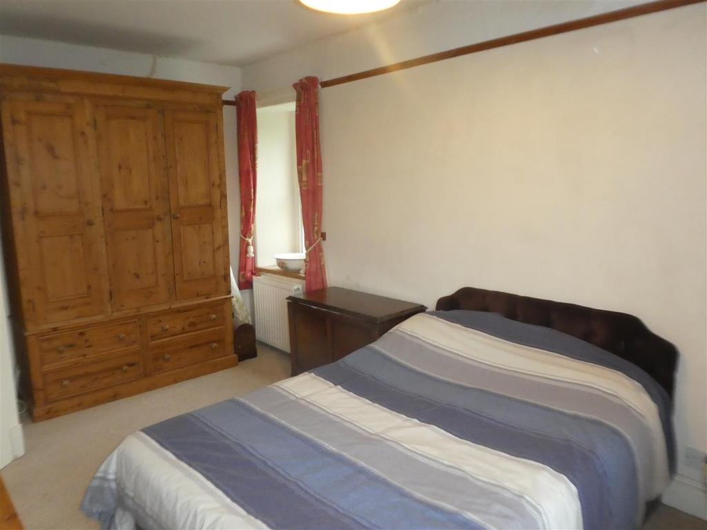 Bed 2.JPG