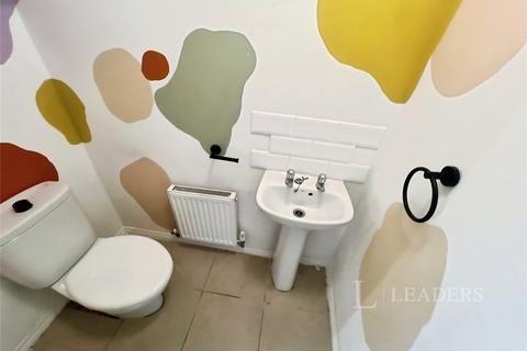 4 bedroom terraced house to rent, Dunlop Avenue, Leeds, West Yorkshire, LS12