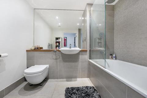 1 bedroom apartment to rent, AKERMAN ROAD, SW9