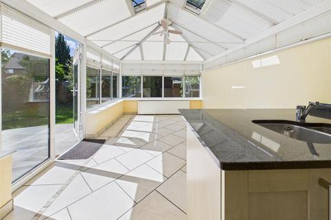 undefined, St. Martins Drive, Walton-On-Thames
