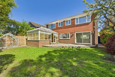 undefined, St. Martins Drive, Walton-On-Thames