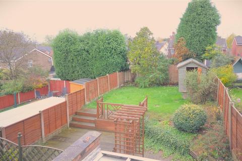 3 bedroom semi-detached house to rent, Meadow Glade, Hixon