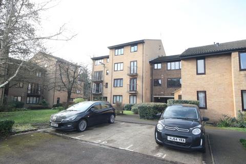 Montgomery Road, Woking GU22