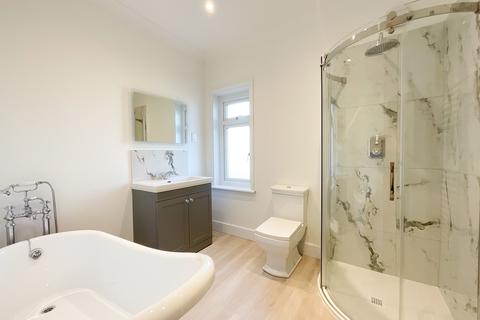 2 bedroom flat for sale, Westcliff-on-Sea SS0