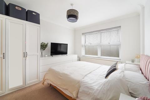 4 bedroom semi-detached house for sale, Josephine Avenue, Tadworth KT20