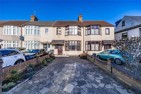 3 bedroom terraced house for sale, Gorseway, Romford, RM7