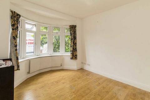 undefined, Uxbridge Road, Southall UB1