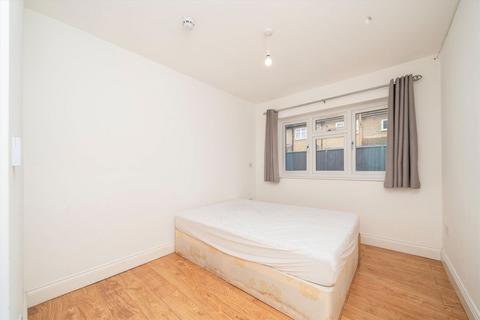undefined, Uxbridge Road, Southall UB1