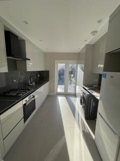 5 bedroom semi-detached house to rent, Stanhope Park Road, Greenford UB6