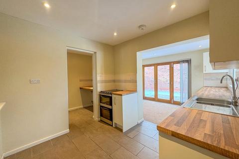 2 bedroom bungalow to rent, Highwood Road, Gazeley, CB8