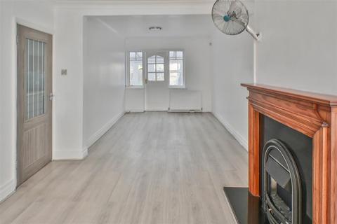 undefined, Kings Chase, Brentwood