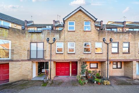 1 bedroom terraced house for sale, Greenland Mews, London, SE8