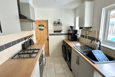 3 bedroom terraced house for sale, Maidstone Road, Lowestoft, Suffolk, NR32