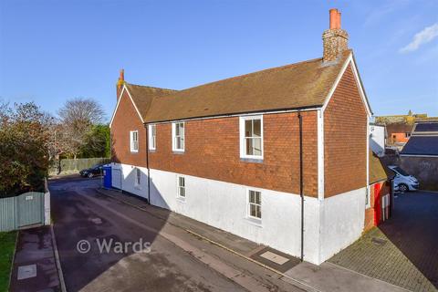 Bleak Road, Lydd TN29