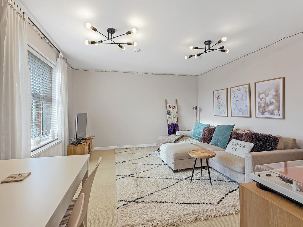 Living/Dining Room