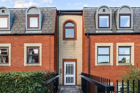2 bedroom apartment for sale, Summerlays Court, Somerset BA2