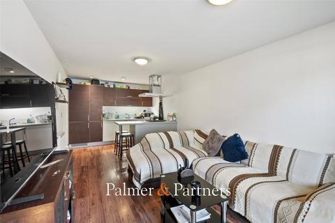 2 bedroom apartment for sale, Clarendon Way, Colchester, Essex, CO1