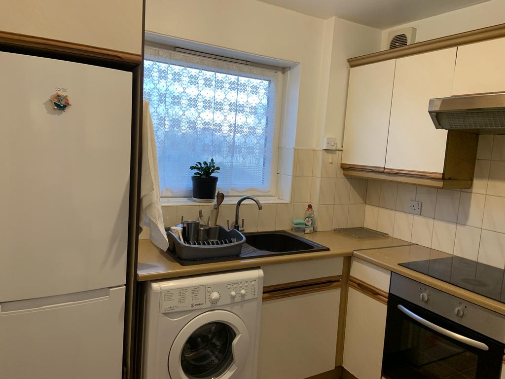 2 bed flat to rent