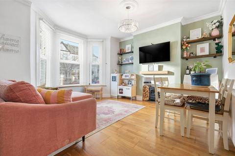 2 bedroom apartment for sale, Hermitage Road, Westcliff-on-Sea, Essex, SS0