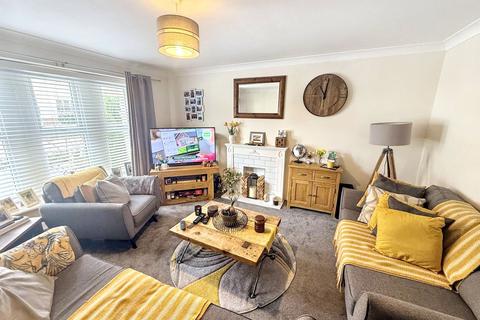 1 bedroom ground floor flat for sale, Belvedere Gardens, Benton, Newcastle upon Tyne, Tyne and Wear, NE12 9PG