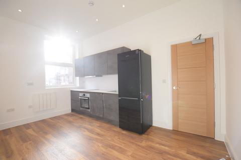 1 bedroom flat to rent, Romford Road, Stratford, E15