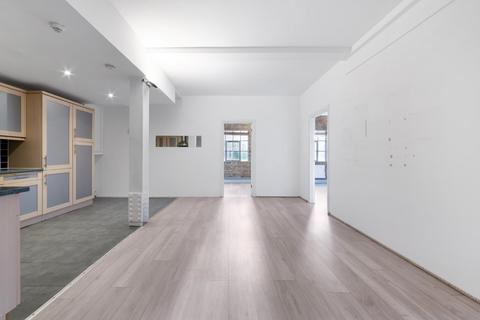 4 bedroom flat for sale, Orchard Place, London, E14