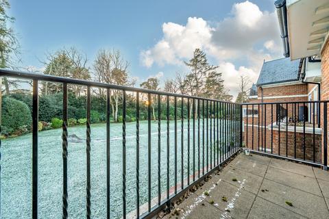 undefined, Gower Road, Weybridge, Surrey, KT13