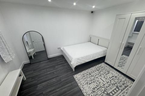1 bedroom flat to rent, Mitcham CR4