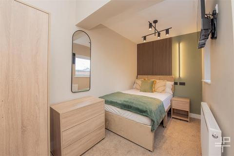 1 bedroom in a house share to rent, 108 Gorsey Lane, Warrington WA2