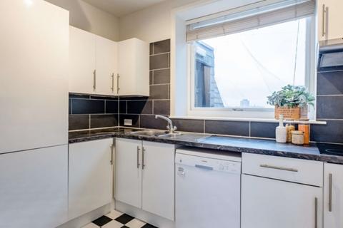 4 bedroom apartment to rent, Park Road, London NW8