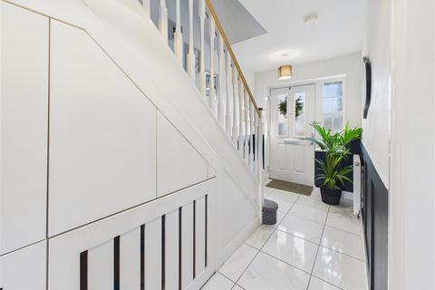 4 bedroom detached house for sale, Karrina Close, Hessle