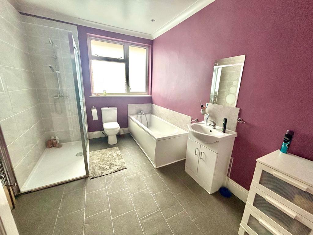 Bathroom 2