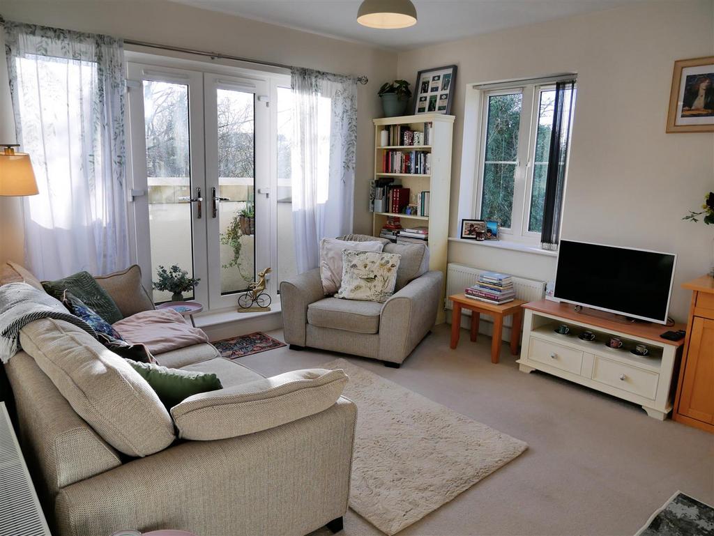 Open Plan Living Dining Kitchen