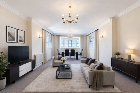 2 bedroom apartment to rent, Royal Close, London SW19