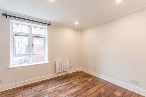 2 bedroom flat to rent, Bridgewater Square, Barbican, London, EC2Y