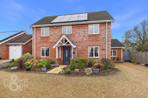 Old Forge Close, Woodton, Bungay