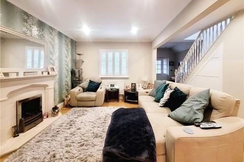 5 bedroom detached house to rent, Vicarage Road, Egham, Surrey, TW20