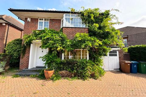 Edgware HA8