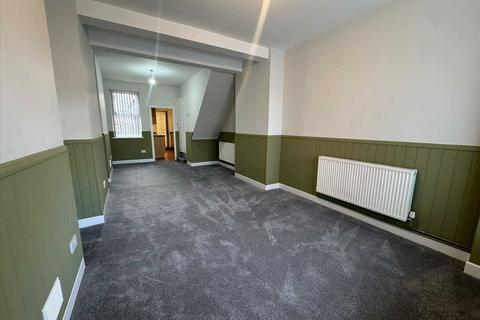 3 bedroom end of terrace house to rent, Berkeley Road East, Birmingham