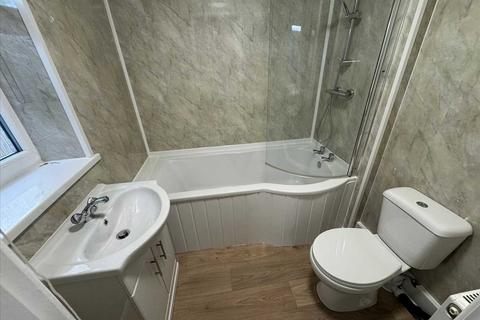 3 bedroom end of terrace house to rent, Berkeley Road East, Birmingham