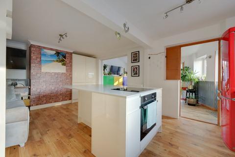 3 bedroom semi-detached house for sale, Chanctonbury Road, Burgess Hill, RH15